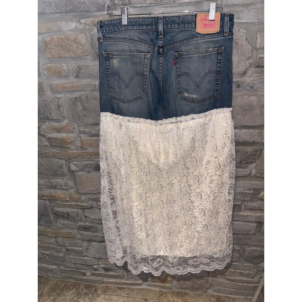 Levi’s denim and Lace Skirt size 11L EUC - Picture 6 of 9